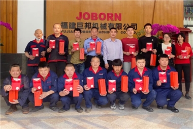 Joborn Machinery tổ chức tiệc mừng sinh nhật cho nhân viên từ tháng 1 đến tháng 4 